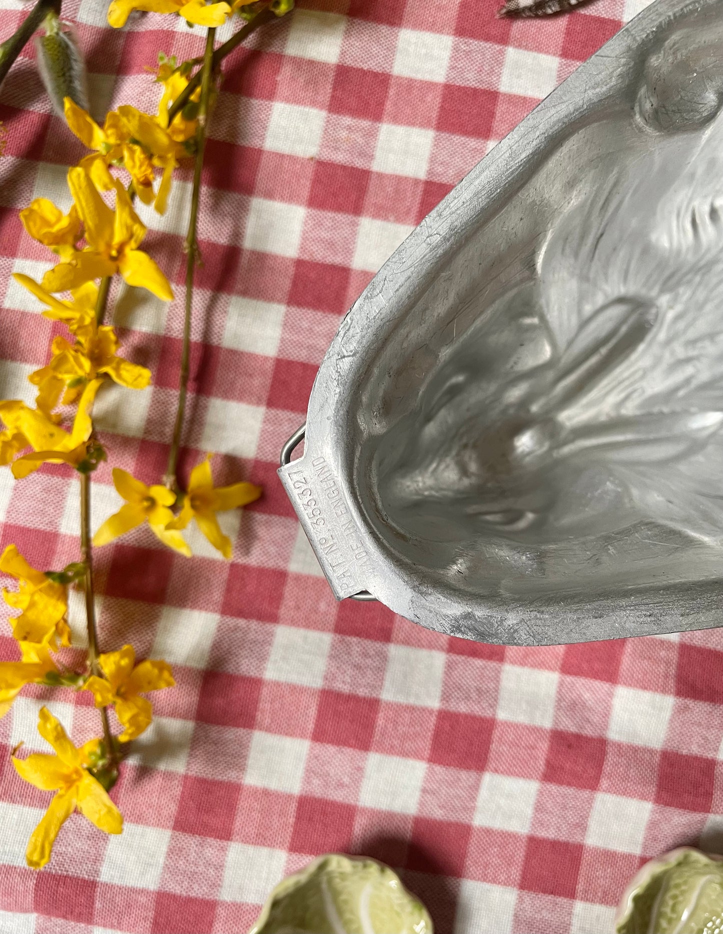 Vintage Tin Bunny Mold