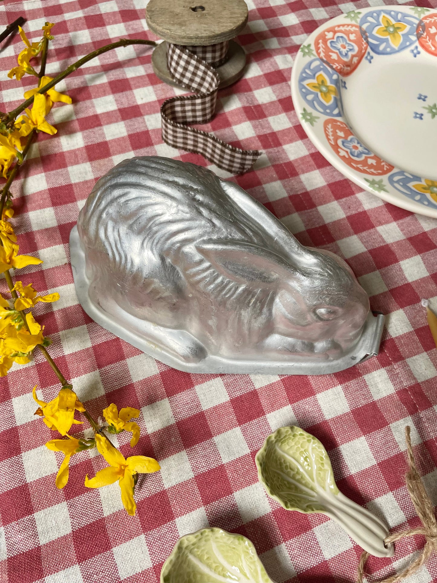 Vintage Tin Bunny Mold