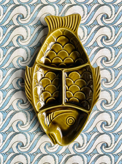 Fish sectional serving platter