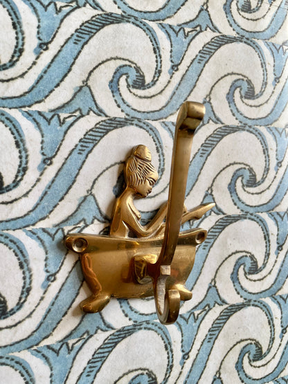 Woman in Bathtub Brass Hook 🫧