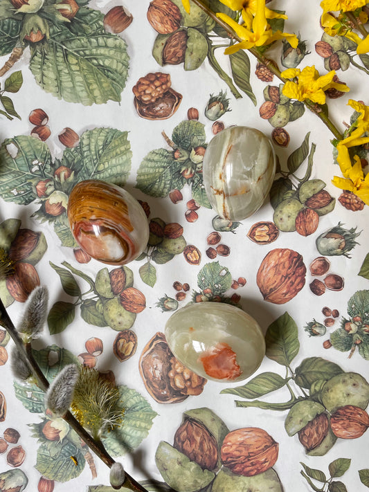 Set of 3 small Onyx/Alabaster Eggs