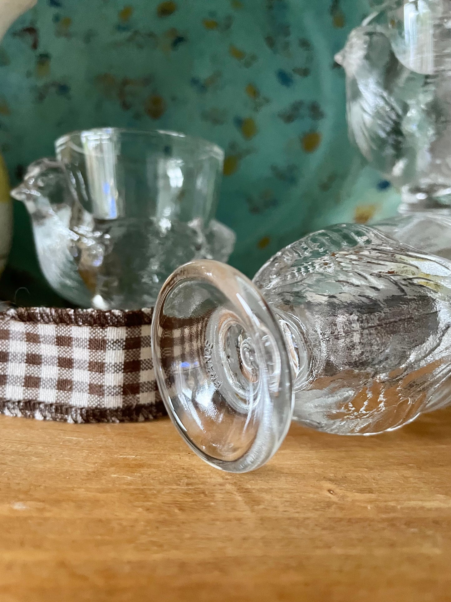 Set of 5 French Glass Chicken egg cups 🥚