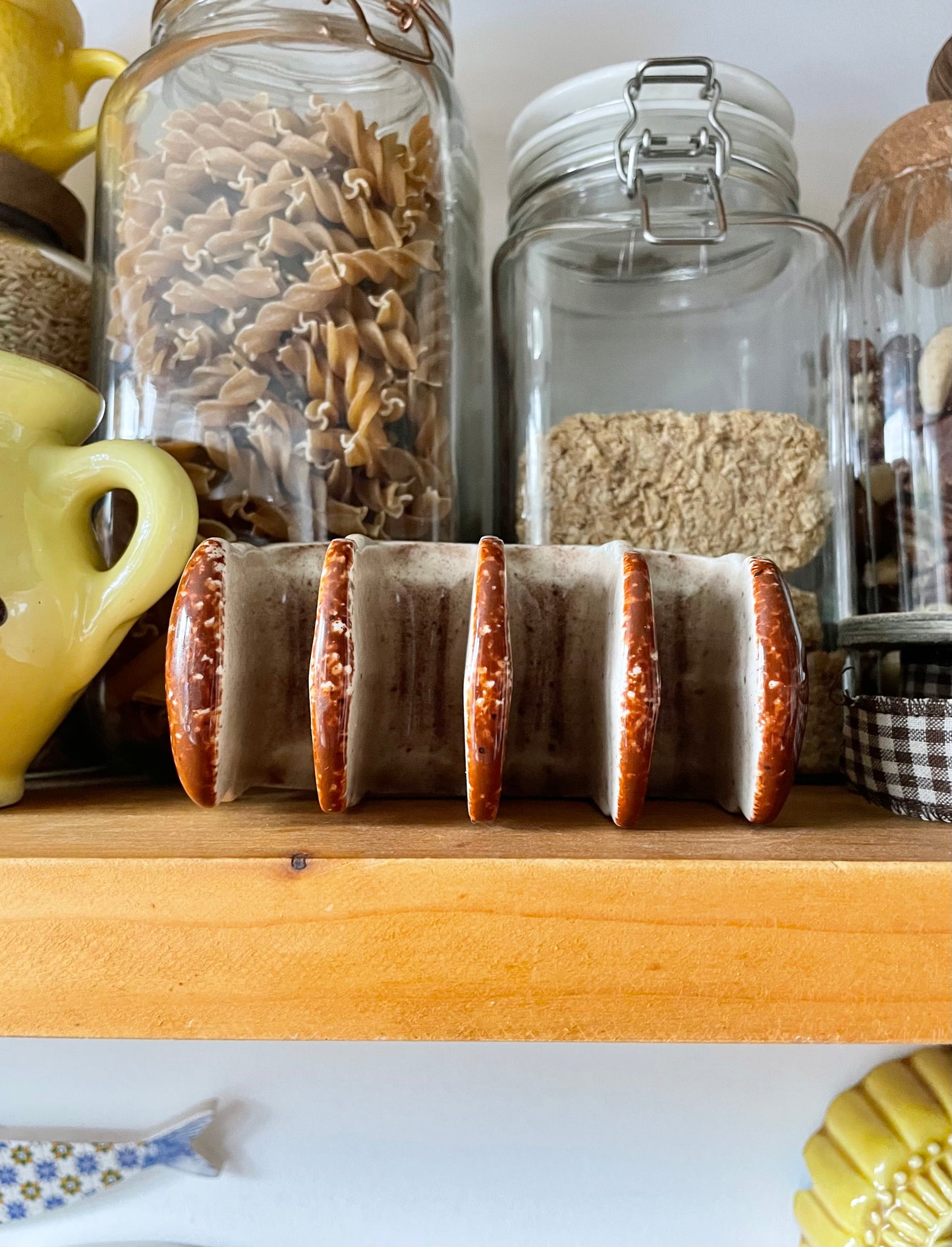 Vintage Loaf of Bread Ceramic Toast Rack