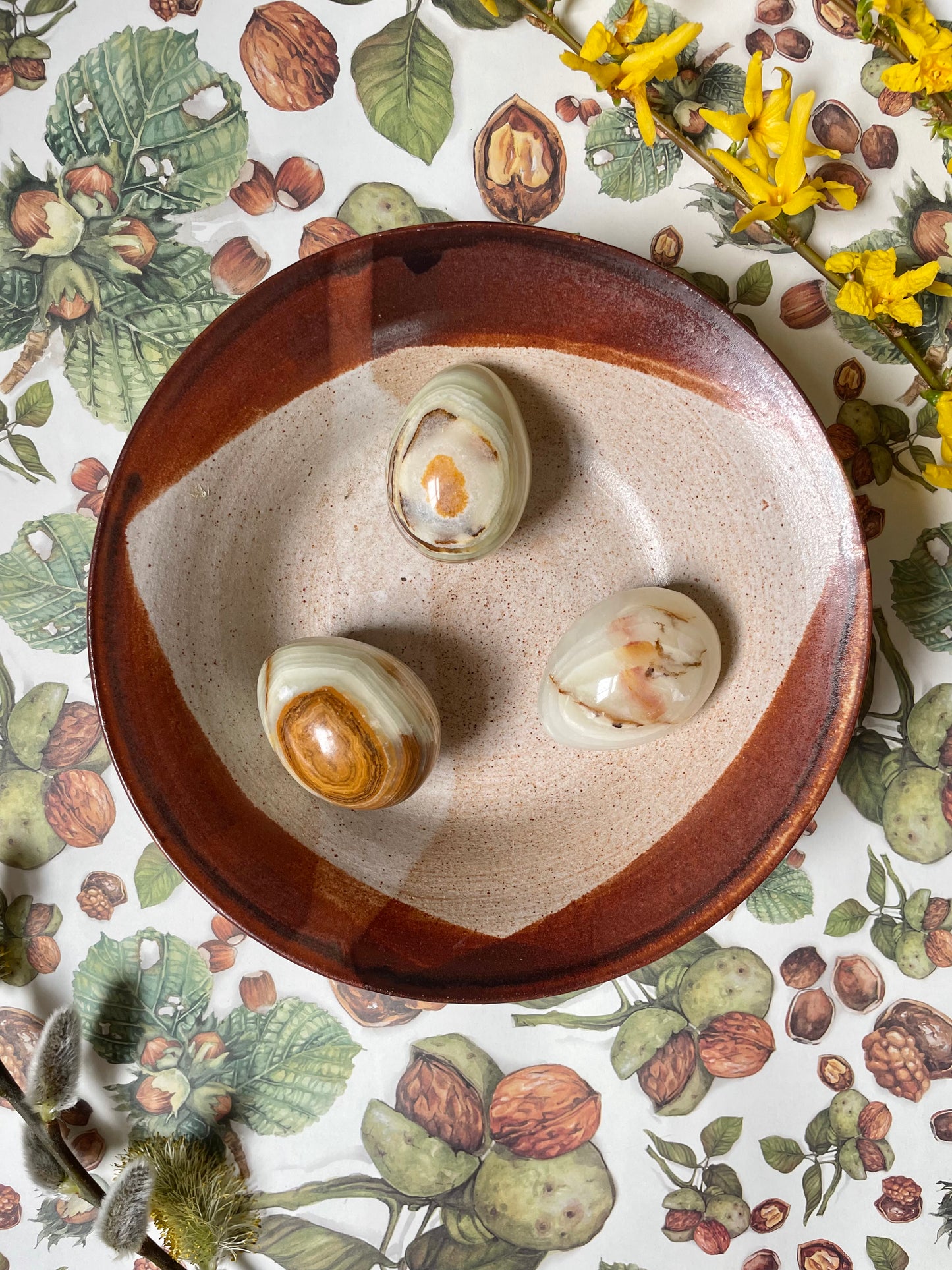 Set of 3 small Onyx/Alabaster Eggs