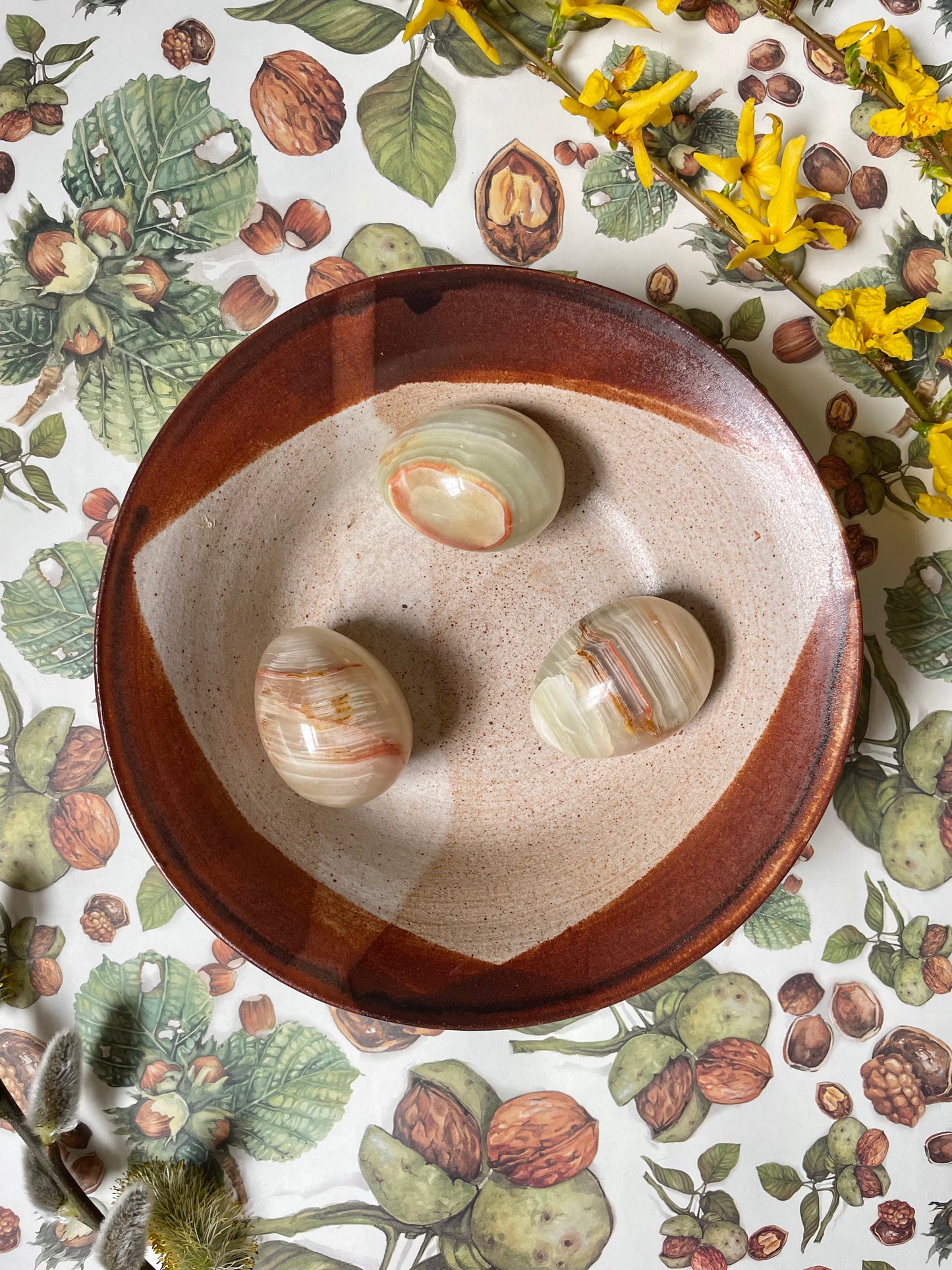 Set of 3 small Onyx/Alabaster Eggs
