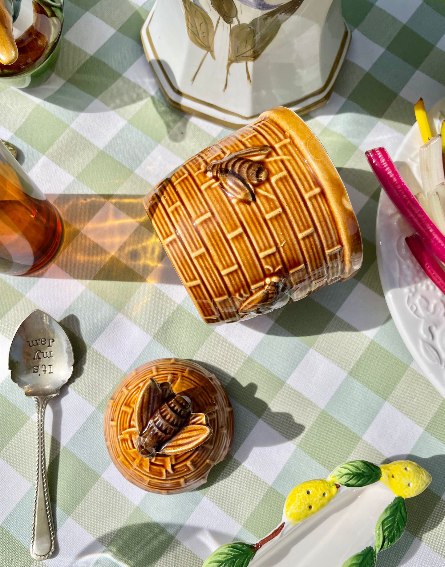 Bee-Topped Honey Pot 🐝🍯