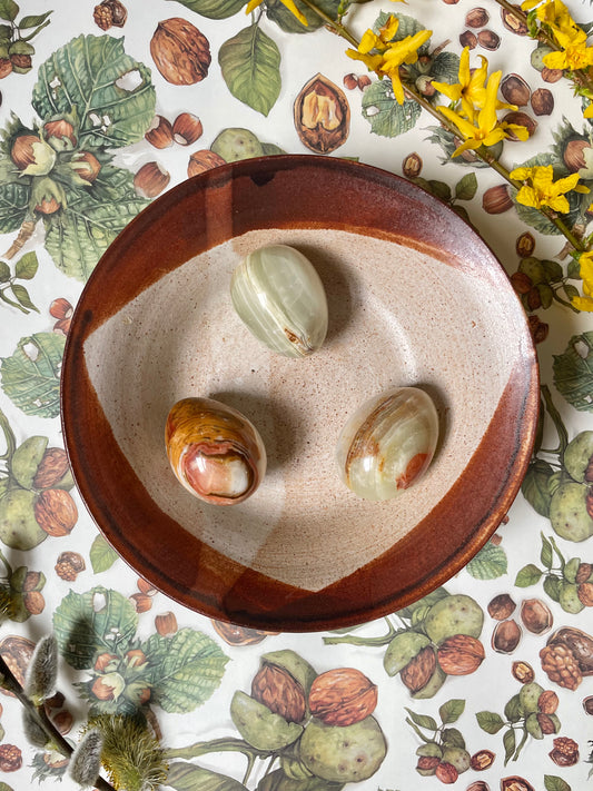 Set of 3 small Onyx/Alabaster Eggs