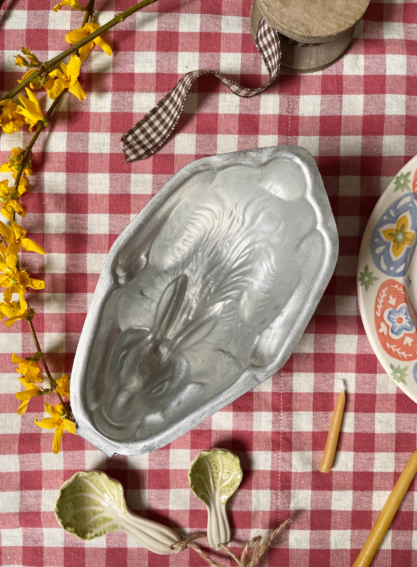 Vintage Tin Bunny Mold