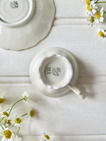Teacup & Saucer