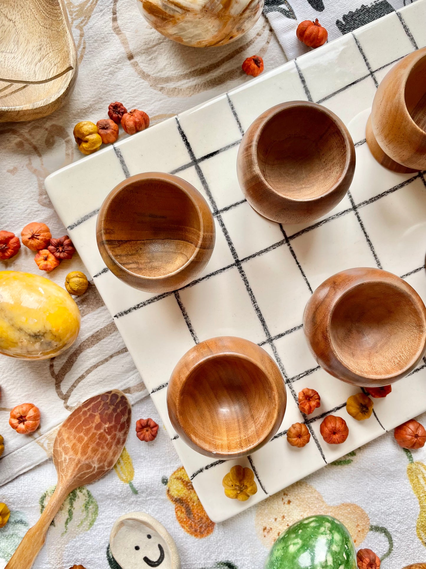 Set of 6 wooden egg cups 🥚