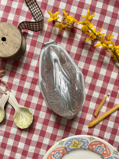 Vintage Tin Bunny Mold