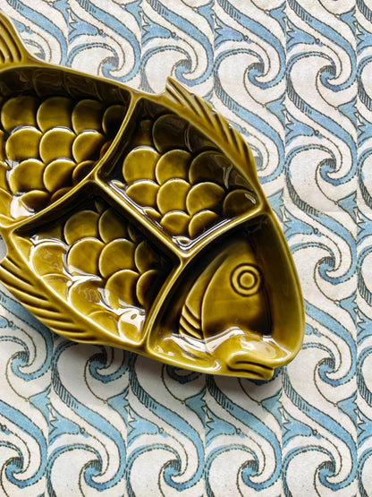 Fish sectional serving platter