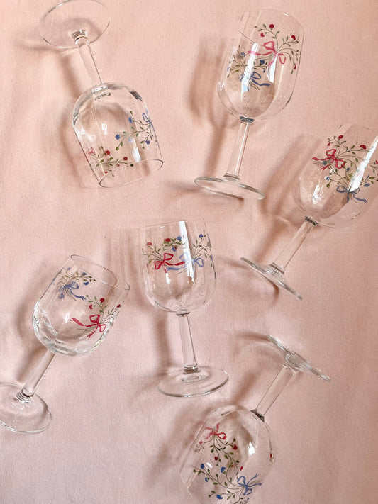 Set of 5 Vintage Italian Bow Glasses 🎀